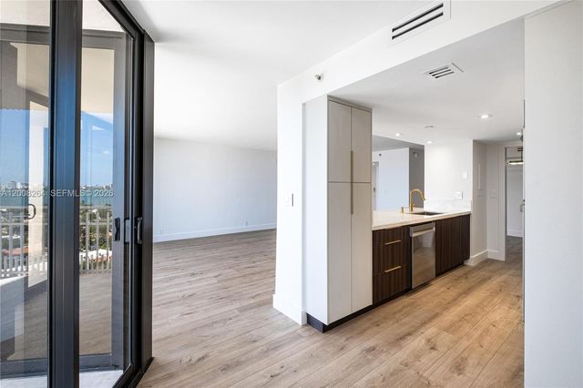 2000 Towerside Ter 1506, Miami, FL 33138