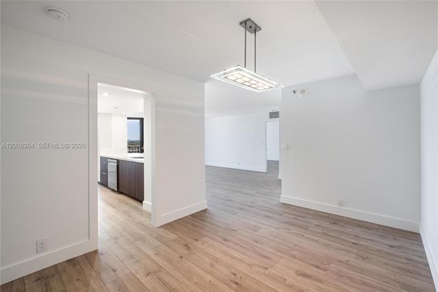 2000 Towerside Ter 1506, Miami, FL 33138