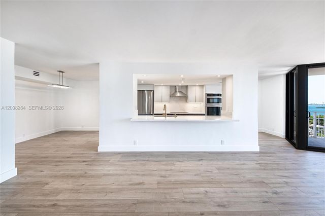 2000 Towerside Ter 1506, Miami, FL 33138