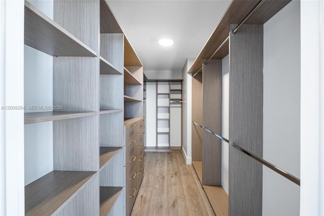 2000 Towerside Ter 1506, Miami, FL 33138