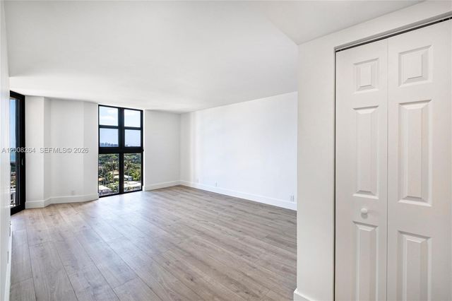 2000 Towerside Ter 1506, Miami, FL 33138