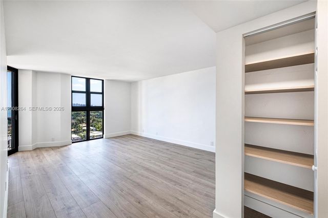 2000 Towerside Ter 1506, Miami, FL 33138