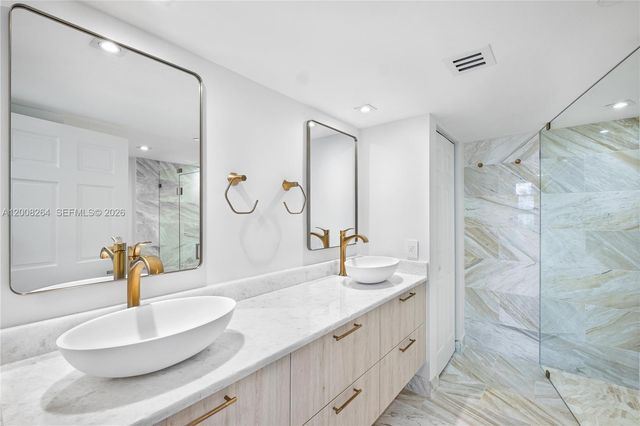 2000 Towerside Ter 1506, Miami, FL 33138