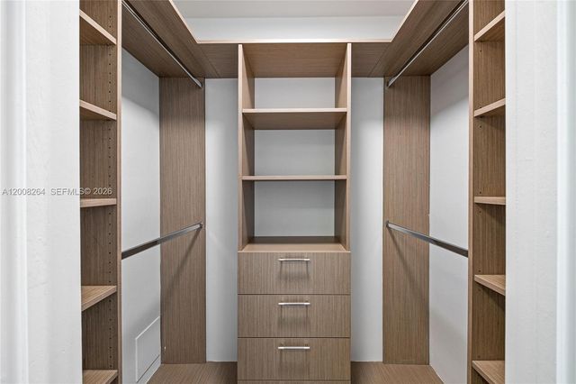 2000 Towerside Ter 1506, Miami, FL 33138