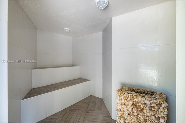 2000 Towerside Ter 1506, Miami, FL 33138