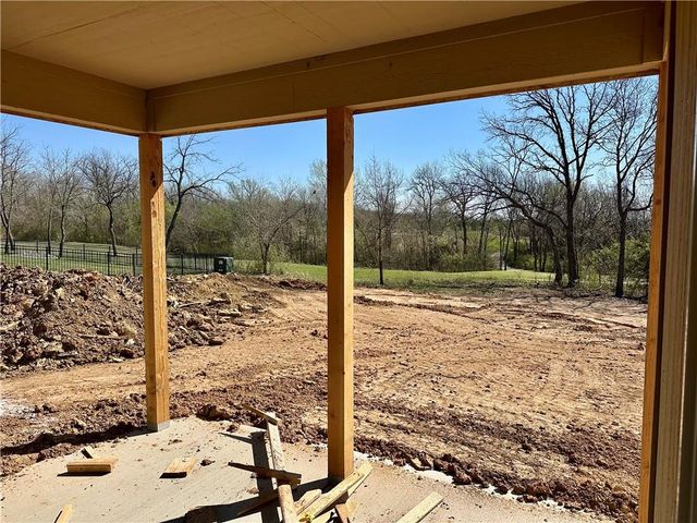 23814 Clear Creek Parkway, Shawnee, KS 66226