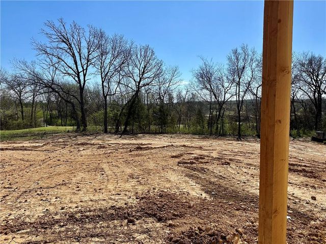 23814 Clear Creek Parkway, Shawnee, KS 66226
