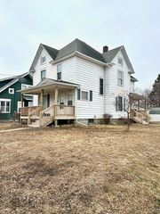 221 N 3rd Avenue, Albert Lea, MN 56007