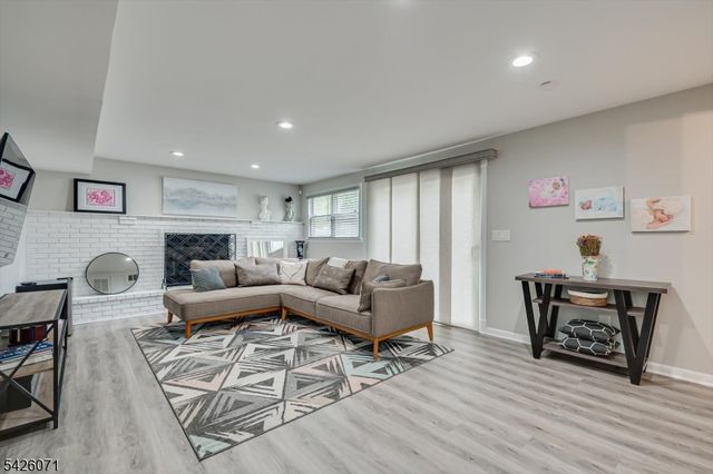 869 Odonnell Ave, Scotch Plains Twp., NJ 07076