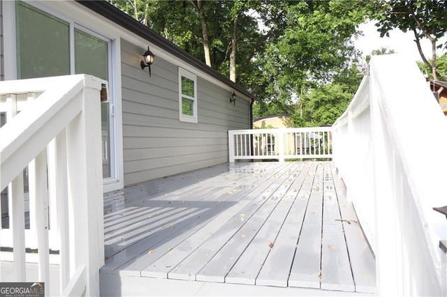 5973 Lights Ferry Road, Flowery Branch, GA 30542