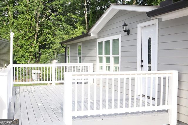 5973 Lights Ferry Road, Flowery Branch, GA 30542