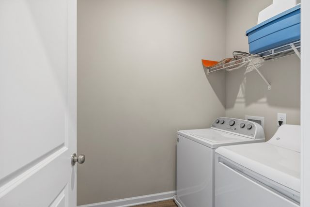 2806 Dixie Rd, Columbia, TN 38401