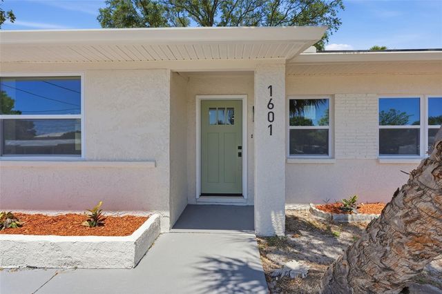 1601 STEVENSONS DRIVE, Clearwater, FL 33755