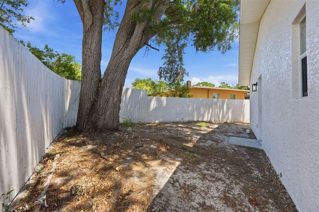 1601 STEVENSONS DRIVE, Clearwater, FL 33755