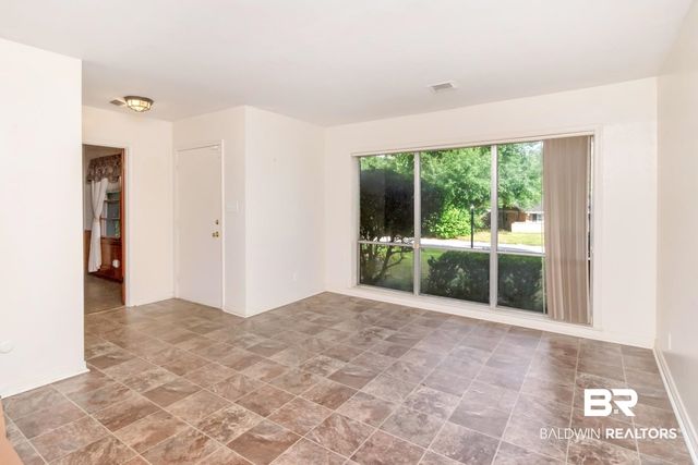5858 S Montfort Road, Mobile, AL 36608