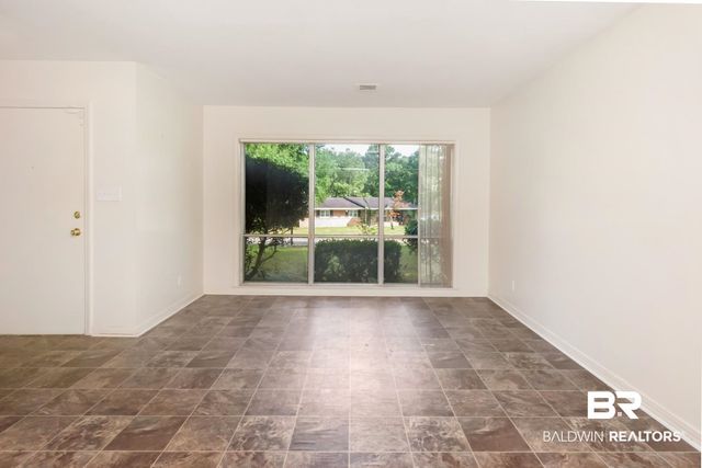 5858 S Montfort Road, Mobile, AL 36608