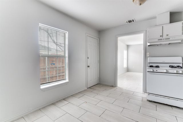 7909 Wanebe Drive, Dallas, TX 75235