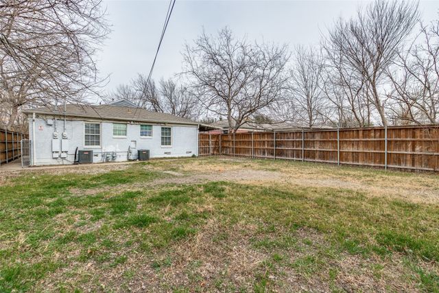 7909 Wanebe Drive, Dallas, TX 75235