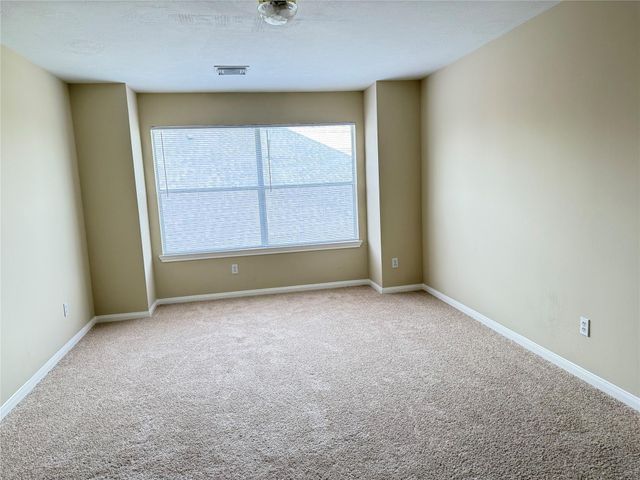 3911 Highland Vale Court, Fresno, TX 77545