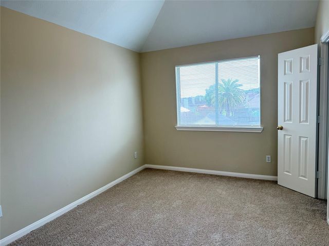 3911 Highland Vale Court, Fresno, TX 77545
