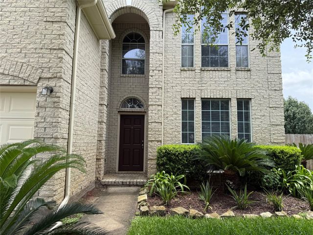 3911 Highland Vale Court, Fresno, TX 77545