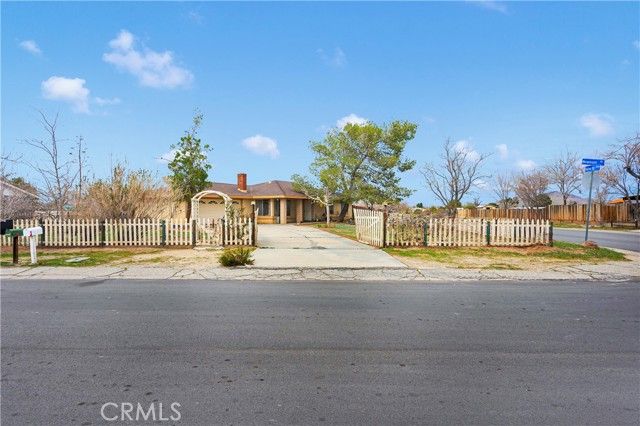 16173 Newmont, Lancaster, CA 93535