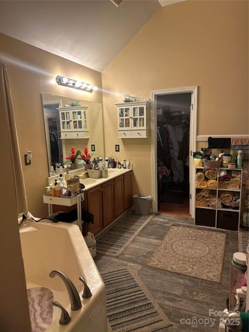 5228 Sunriver Road, Gastonia, NC 28054