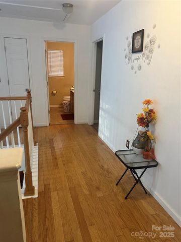 5228 Sunriver Road, Gastonia, NC 28054
