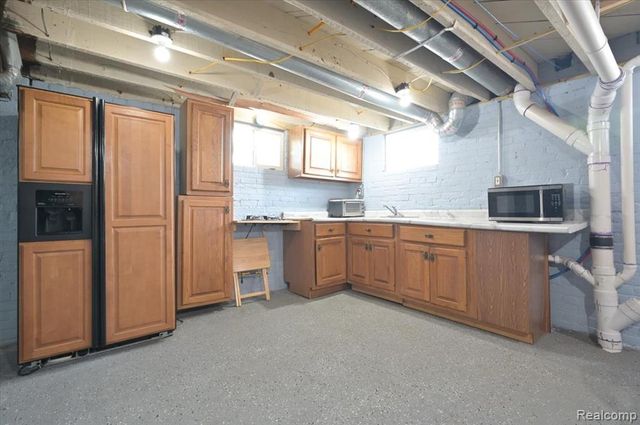 4419 Field Street, Detroit, MI 48214