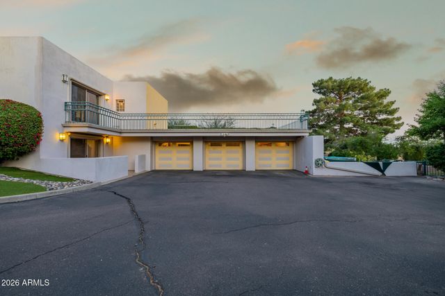 2131 E BETHANY HOME Road, Phoenix, AZ 85016