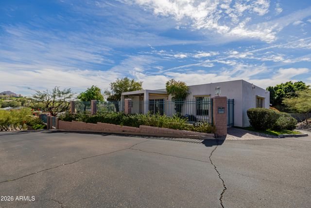 2131 E BETHANY HOME Road, Phoenix, AZ 85016