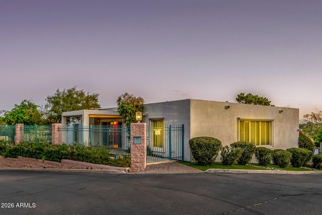 2131 E BETHANY HOME Road, Phoenix, AZ 85016