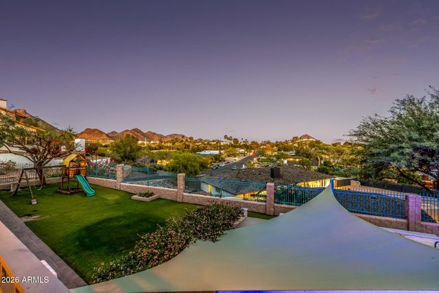 2131 E BETHANY HOME Road, Phoenix, AZ 85016