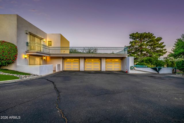 2131 E BETHANY HOME Road, Phoenix, AZ 85016