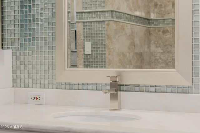 2131 E BETHANY HOME Road, Phoenix, AZ 85016