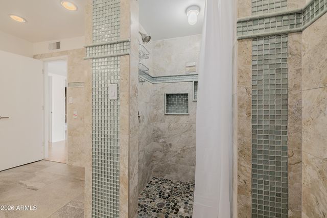 2131 E BETHANY HOME Road, Phoenix, AZ 85016