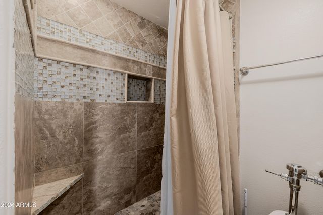 2131 E BETHANY HOME Road, Phoenix, AZ 85016