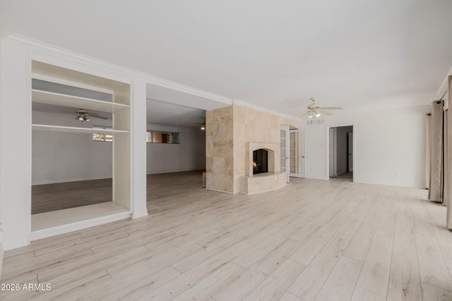 2131 E BETHANY HOME Road, Phoenix, AZ 85016