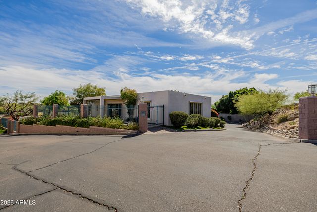 2131 E BETHANY HOME Road, Phoenix, AZ 85016