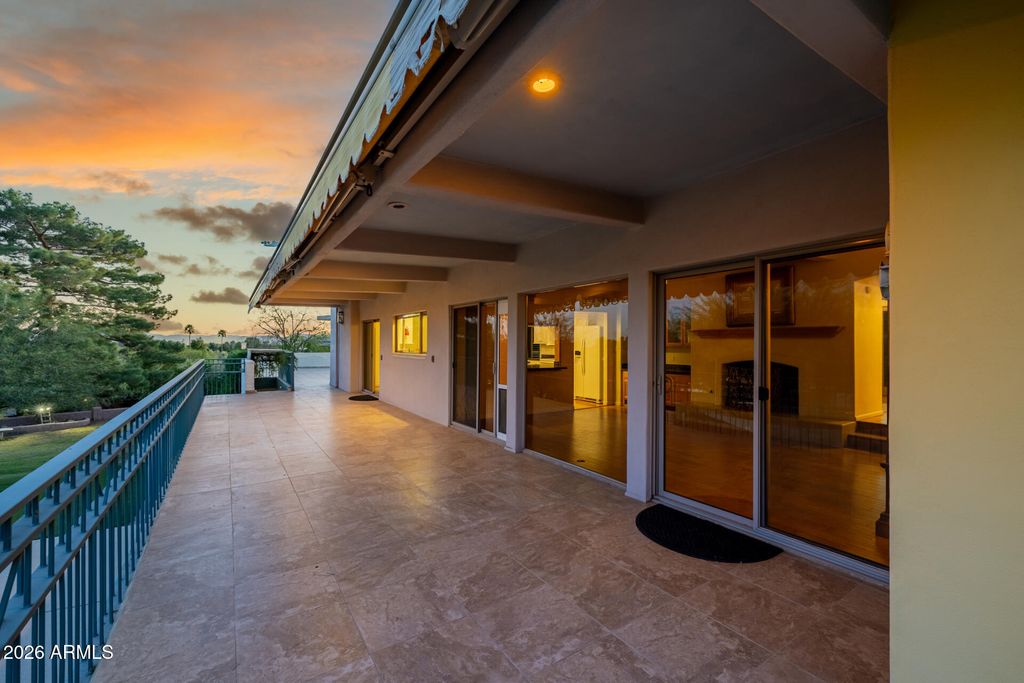 Image 110 of property listing at 2131 E BETHANY HOME Road, Phoenix, AZ 85016