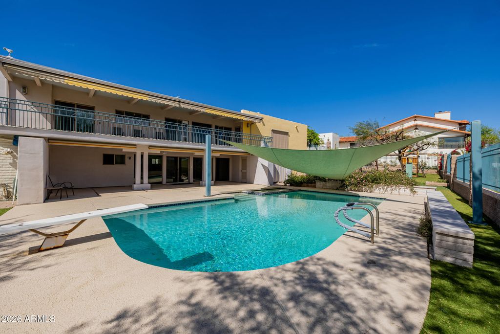 Image 146 of property listing at 2131 E BETHANY HOME Road, Phoenix, AZ 85016