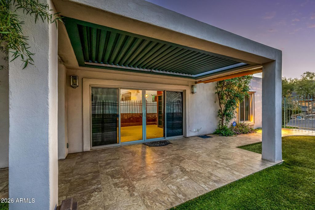 Image 184 of property listing at 2131 E BETHANY HOME Road, Phoenix, AZ 85016