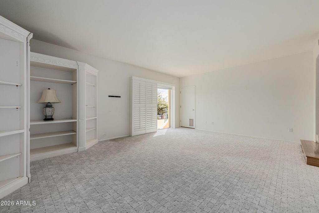 Image 45 of property listing at 2131 E BETHANY HOME Road, Phoenix, AZ 85016