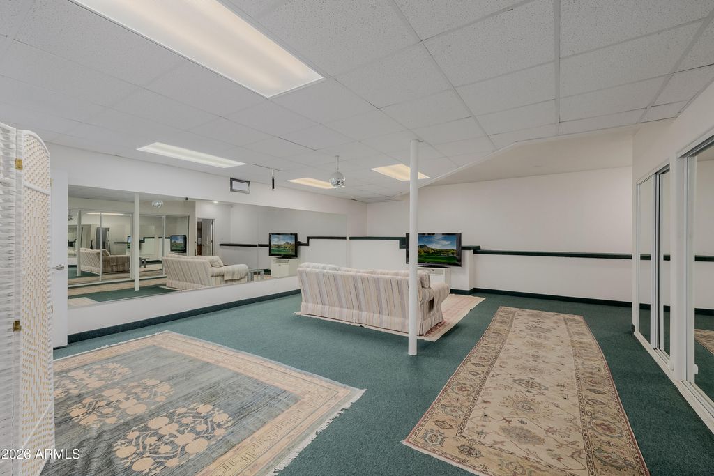 Image 83 of property listing at 2131 E BETHANY HOME Road, Phoenix, AZ 85016