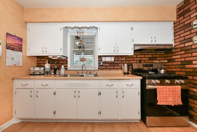 3613 S 24th STREET, Milwaukee, WI 53221