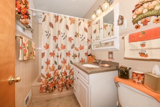 3613 S 24th STREET, Milwaukee, WI 53221