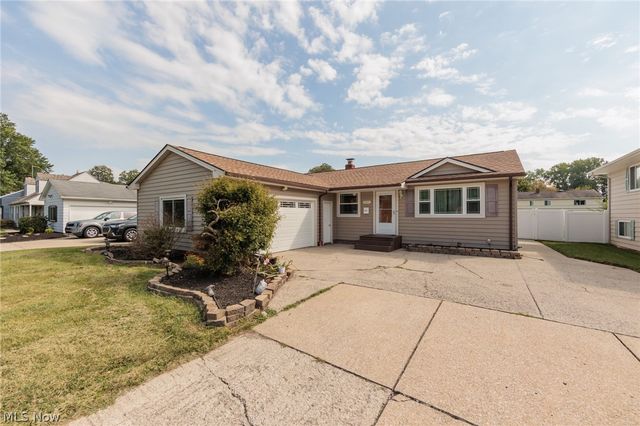 23537 David Drive, North Olmsted, OH 44070