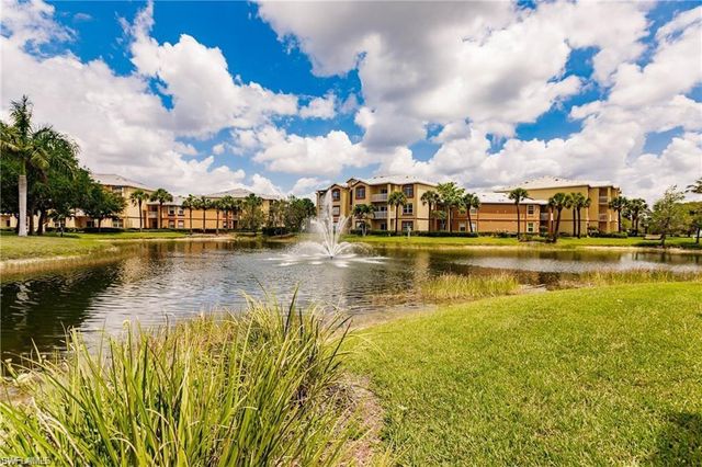 15655 Ocean Walk CIR # 205, Fort Myers, FL 33908