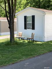 2 Harmony Lane, Milford, CT 06460