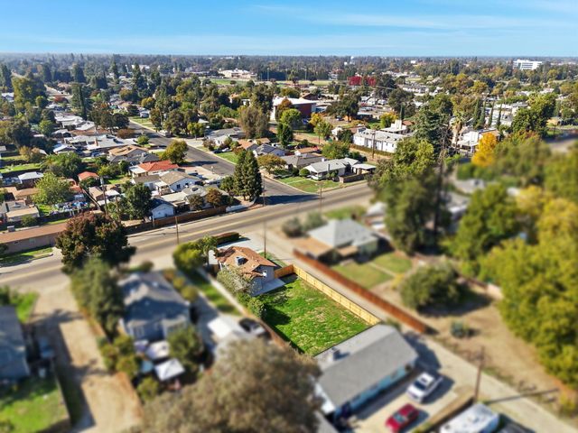 1416 S Court St Street, Visalia, CA 93277